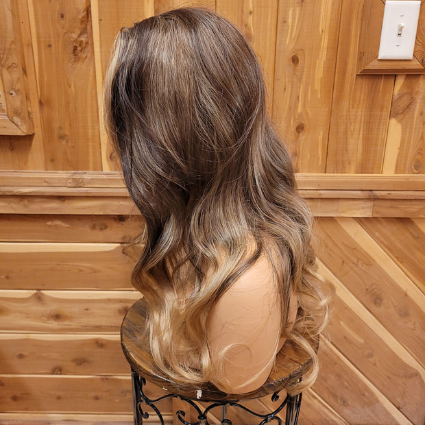 {Melanie} Brown Golden Blonde Ombre Long Straight Wig